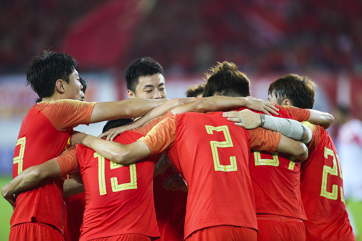 开云官网-CS2场外新闻不断，话题热度爆表