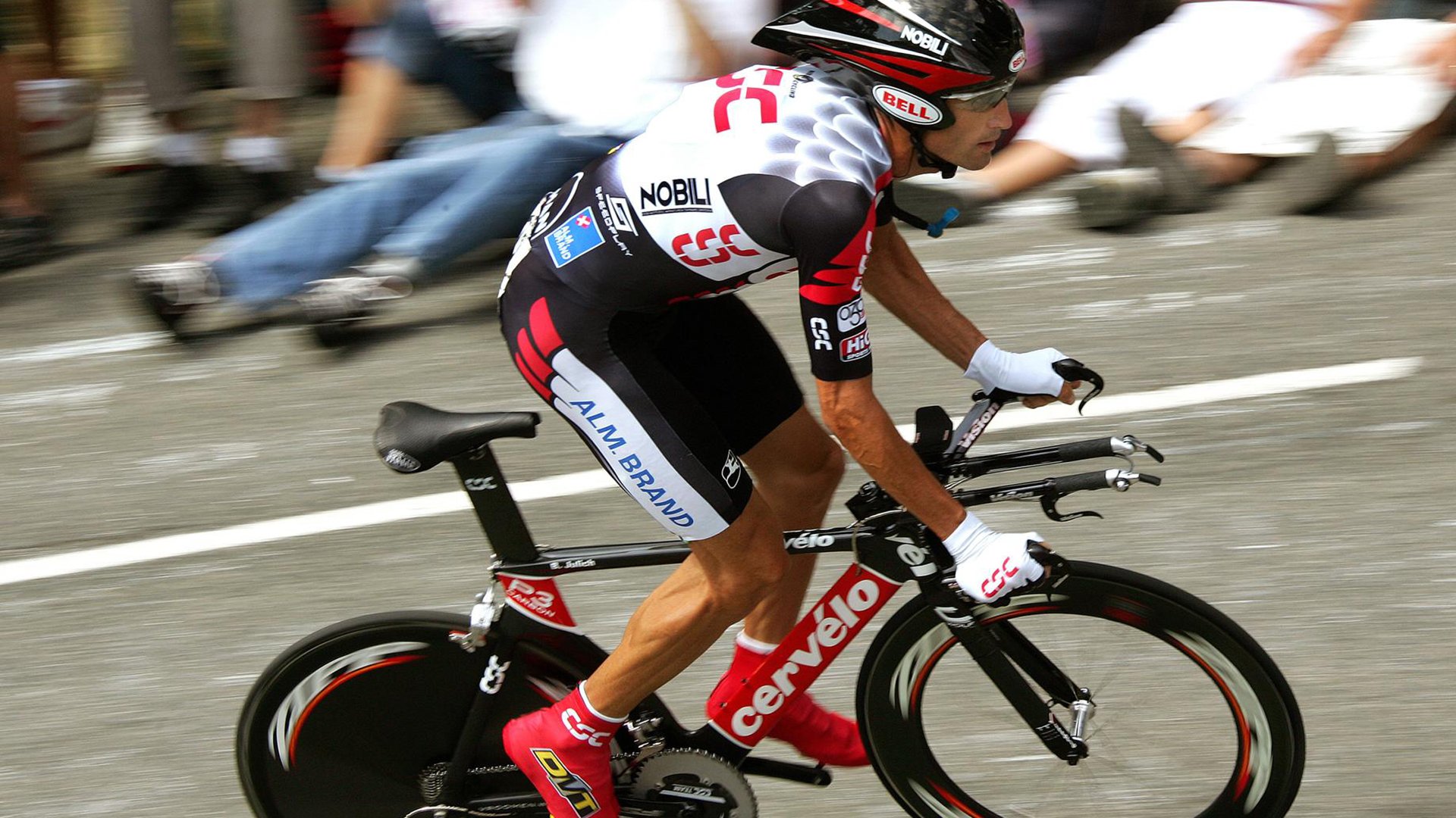 从罪人到英雄，皮克82分钟救赎之战，法国致命绝杀背后的眼泪与掌声